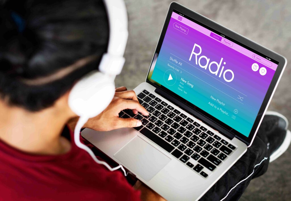 identify an advantage of using network radio for advertising 