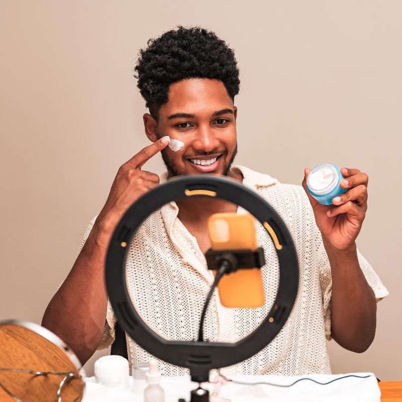 Mastering Product Tutorial Video Creation in 5 Easy Steps